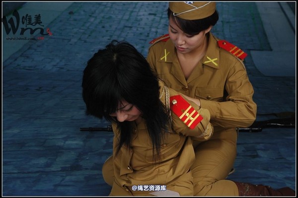 唯美之家 - 08-05-07特务 第 289 张图片