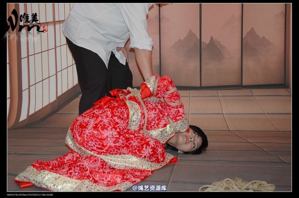唯美之家 - 08-05-29盈盈汉服-护士装 第 92 张图片