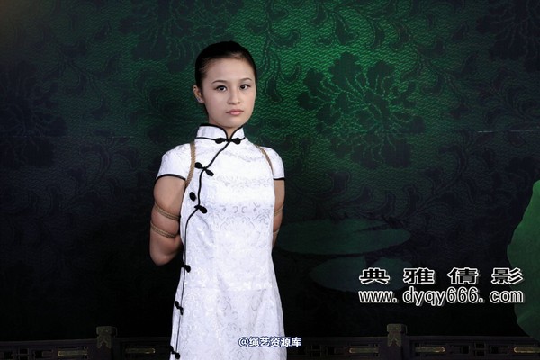 典雅倩影 - 012-典雅倩影美女丽莎旗袍 第 22 张图片