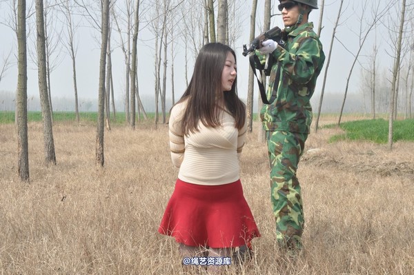 mj影视 - 车模梅晓雯 第 241 张图片