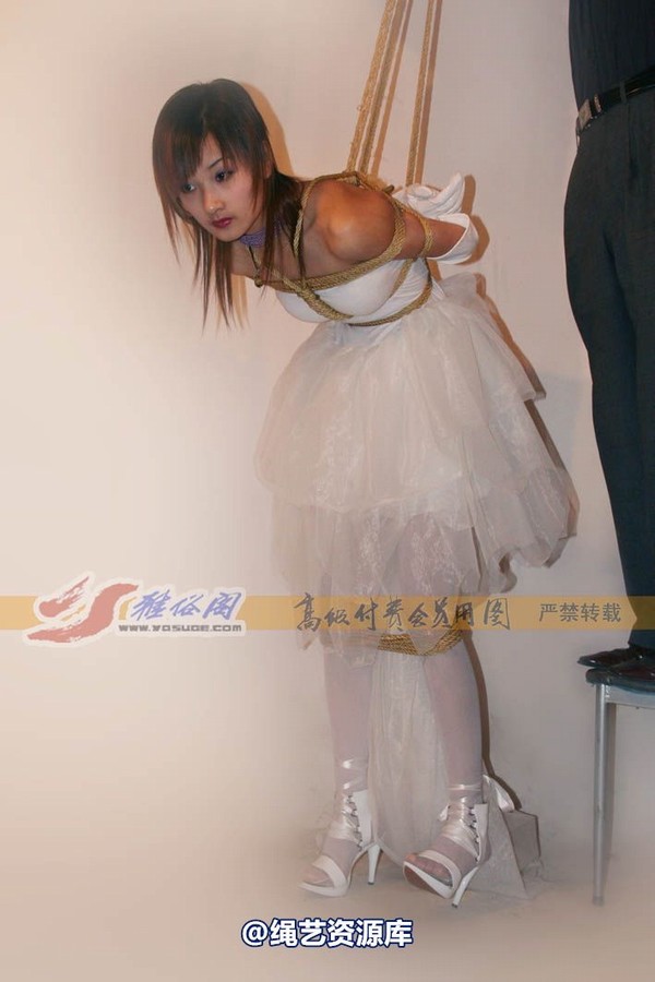 雅俗阁 - 20060531雪儿短款婚纱 第 56 张图片
