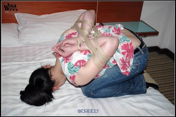 唯美之家 - 2009-9-18新模特（莎莎） 第 15 张图片