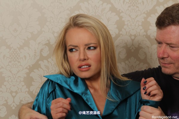 bondagebob - Hannah Claydon Her Lazy Hubby 第 16 张图片