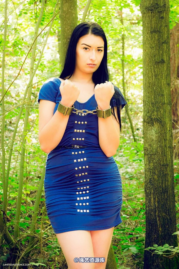 limitedaudience - 2013 stacey von stranded 第 9 张图片
