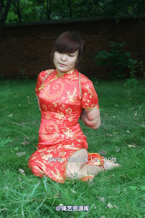 锐度主张 - 红旗袍模特：姗姗 第 16 张图片