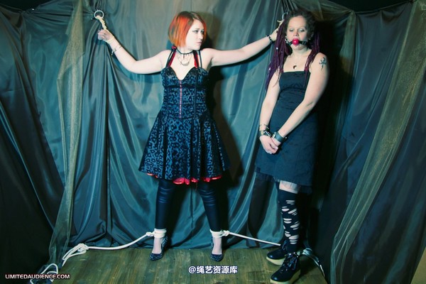 limitedaudience - 2011 beckykat six tied and chained 第 1 张图片