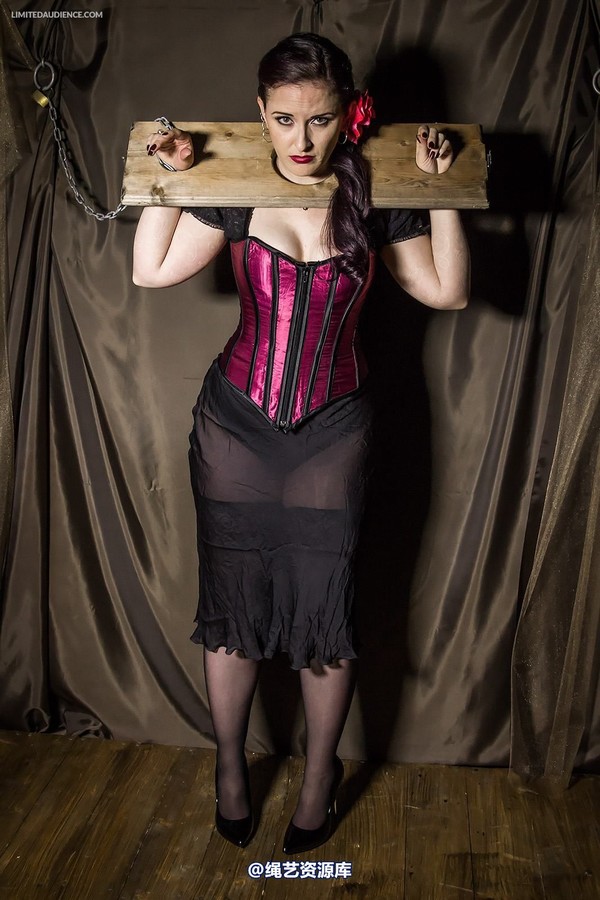 limitedaudience - 2014 caroline pierce in stocks 第 12 张图片