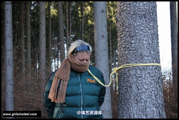 girlsinsteel - In the forest 第 12 张图片