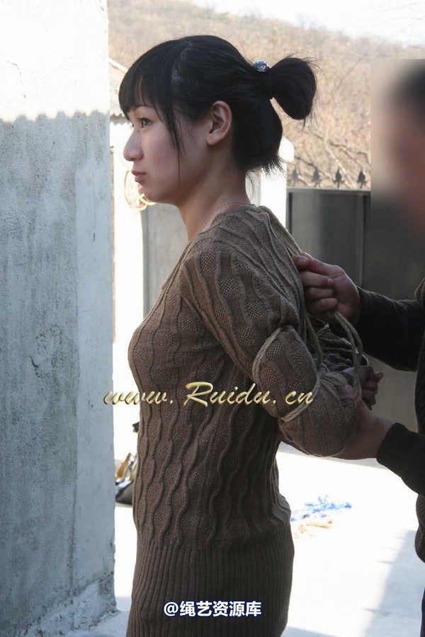 锐度主张 - 2009年第01期捆绑图（2009.1.3）模特：海豚，嫣儿，乐乐，春子 第 33 张图片