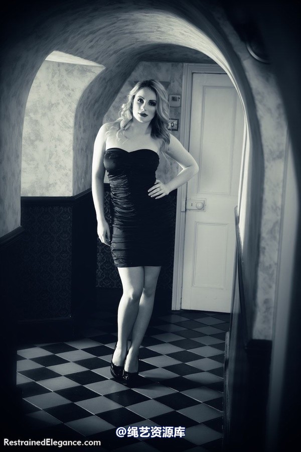 restrainedelegance - Predatory Behaviour 第 2 张图片