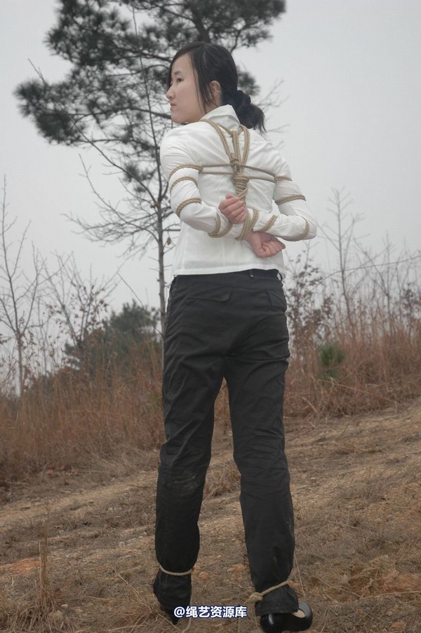 唯美之家 - 2010-1-26青灵下跪 第 131 张图片