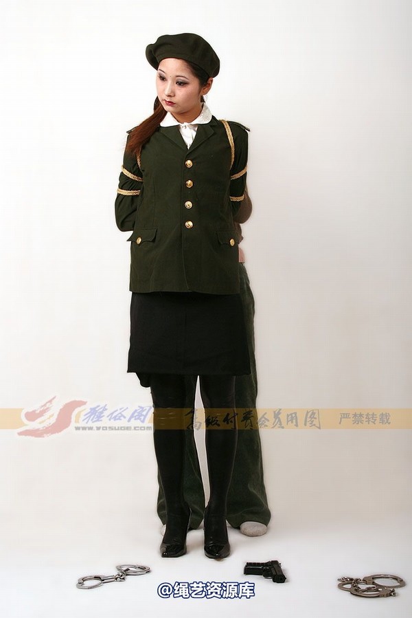 雅俗阁 - 20060401雅思警服 第 38 张图片