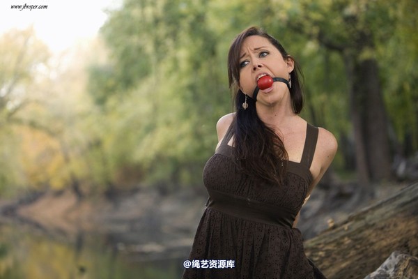 jbroper - Christina Carter 2011-1 第 56 张图片