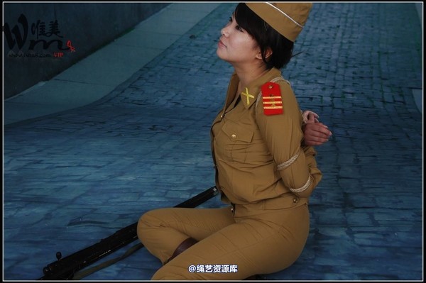 唯美之家 - 08-05-07特务 第 391 张图片