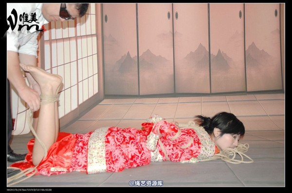 唯美之家 - 08-05-29盈盈汉服-护士装 第 207 张图片
