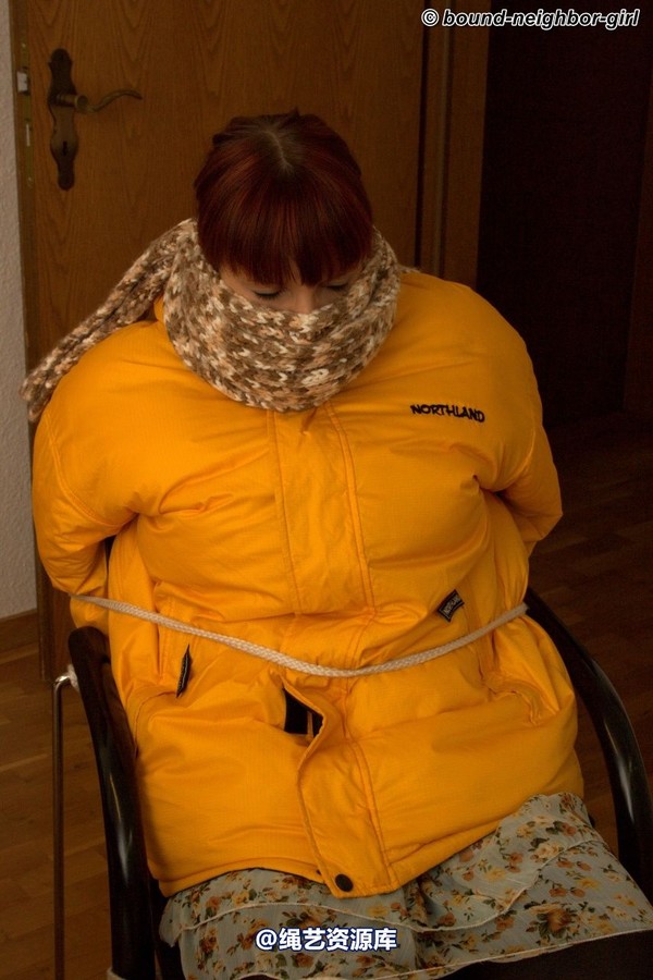 bound-neighbor-girl - Susan - Tied up in winter clothes 2 第 54 张图片