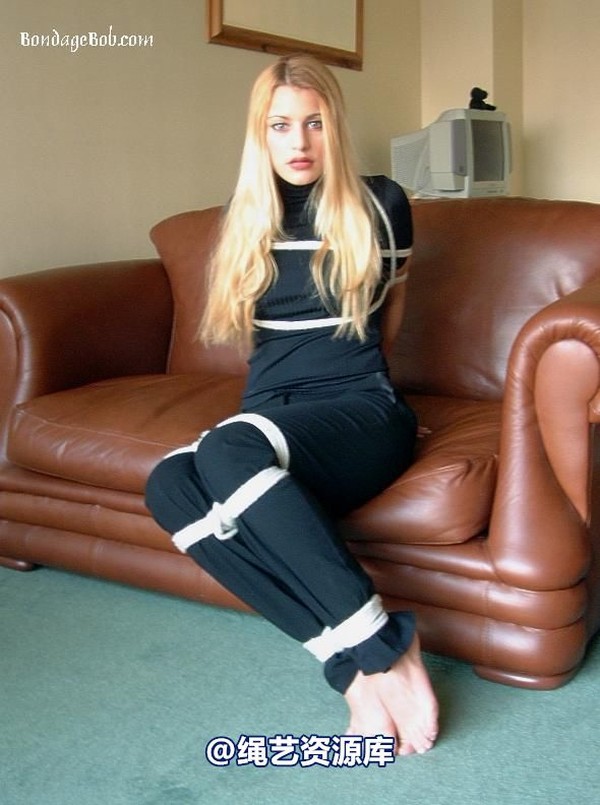 bondagebob - Linda Murray Something is missing 第 12 张图片