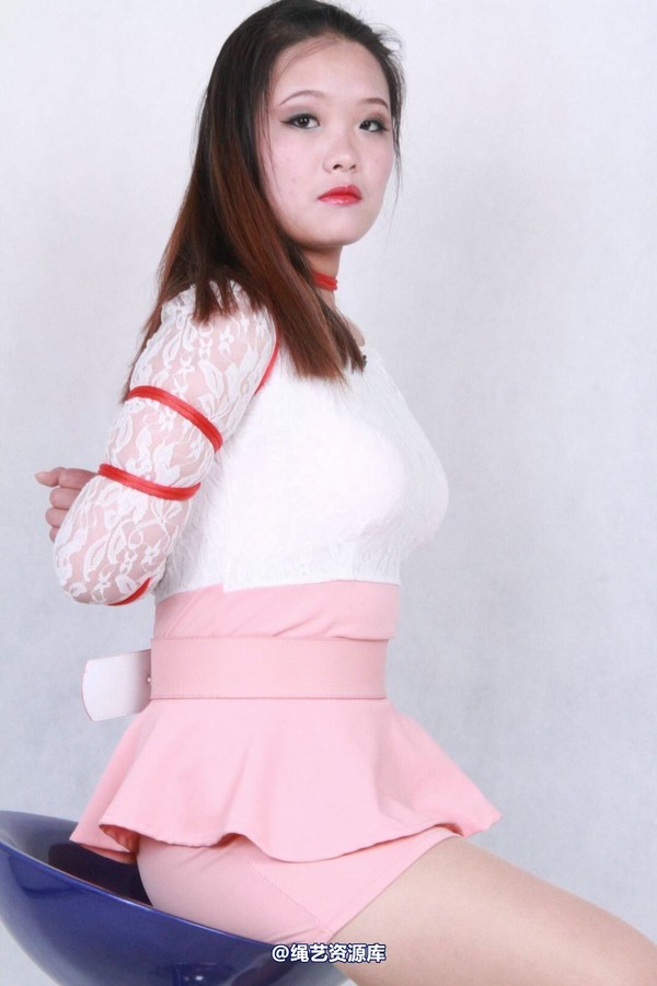 胜景山庄 - 194-美女体验绳艺 第 13 张图片