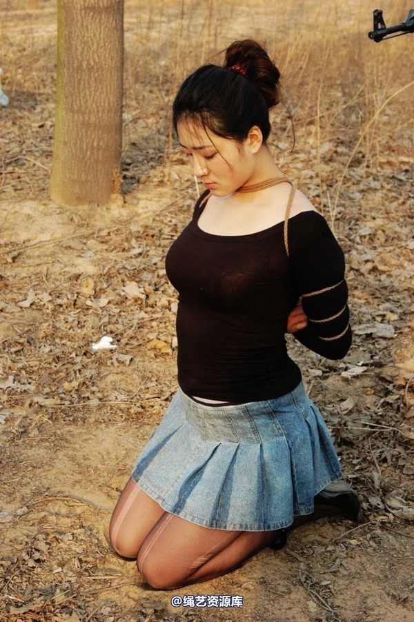 mj影视 - 2013-3-4陈沫踏青 黑丝美女最终的不归路 第 33 张图片