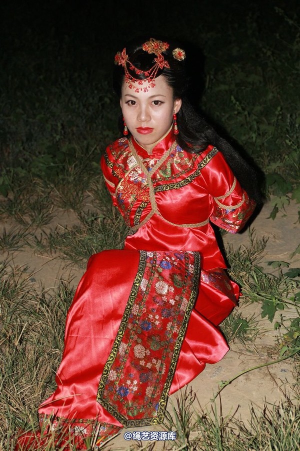 胜景山庄 - 294-绑个新娘子 第 33 张图片