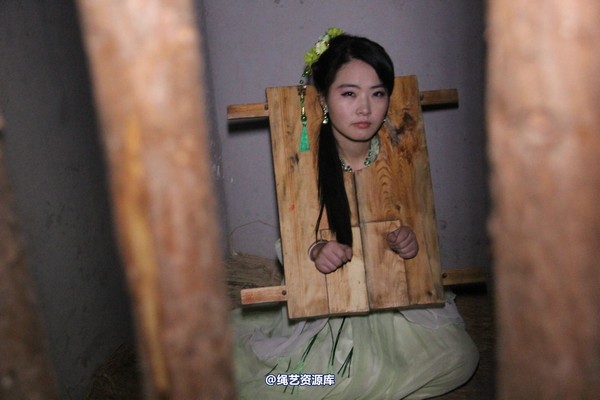 胜景山庄 - 220-婷婷囚枷 第 20 张图片