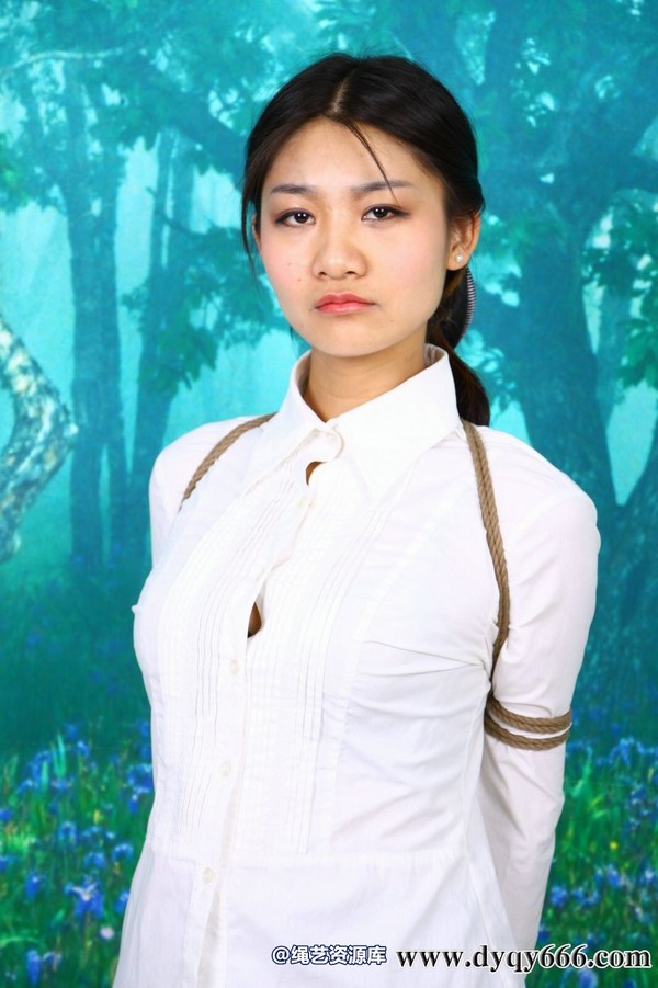 典雅倩影 - 509-押解女白领哓哓 第 6 张图片