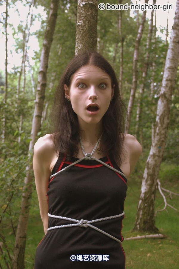 bound-neighbor-girl - Tanja - Tied up in the forest 2 第 35 张图片