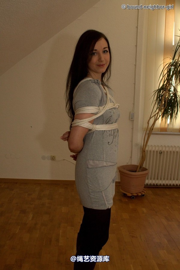 bound-neighbor-girl - Darline - Office bondage 1 第 10 张图片