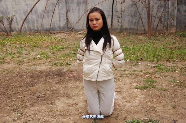 mj影视 - 安娜刑场2013-04-13 第 294 张图片