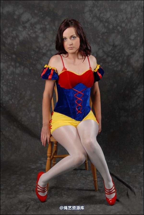 simplytied - Snow white Jinx 第 1 张图片