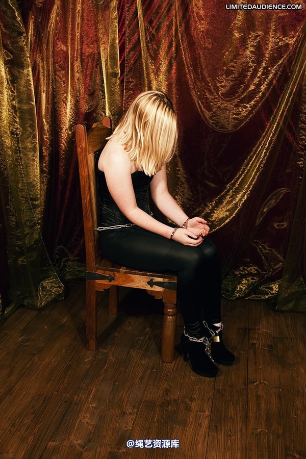 limitedaudience - 2010 peaches chained to the chair 2 第 5 张图片