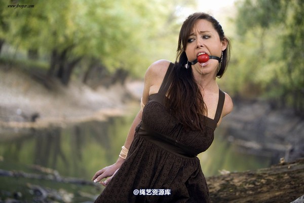 jbroper - Christina Carter 2011-1 第 59 张图片