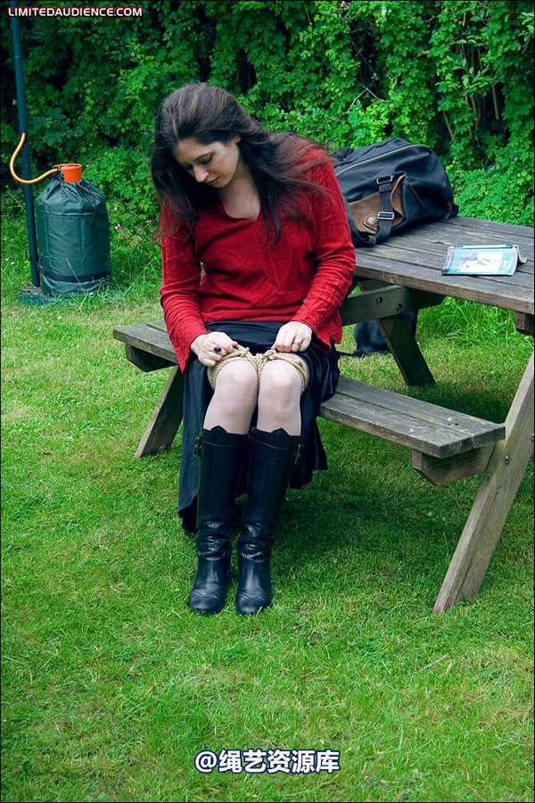 limitedaudience - 2008 catya picnic interrupted self bondage 第 37 张图片