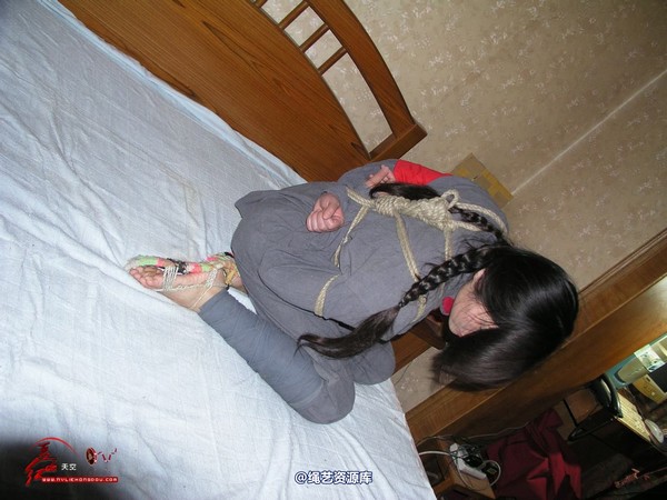 红豆的天空 - 网友约拍女红军战士 第 69 张图片