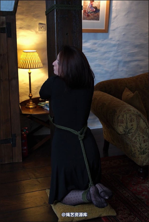 simplytied - SammieB spots and seams 第 15 张图片