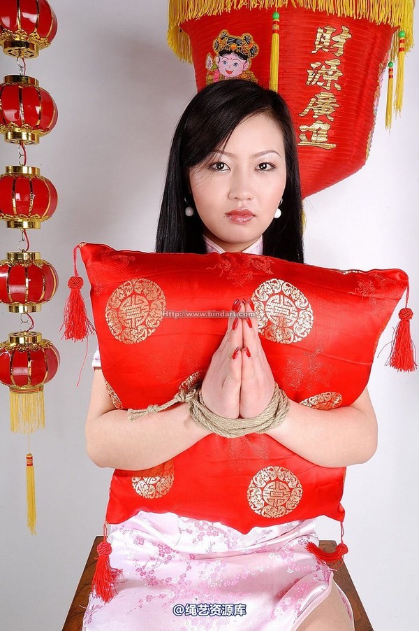 丽柜美束 - 2007-03-02 第 28 张图片