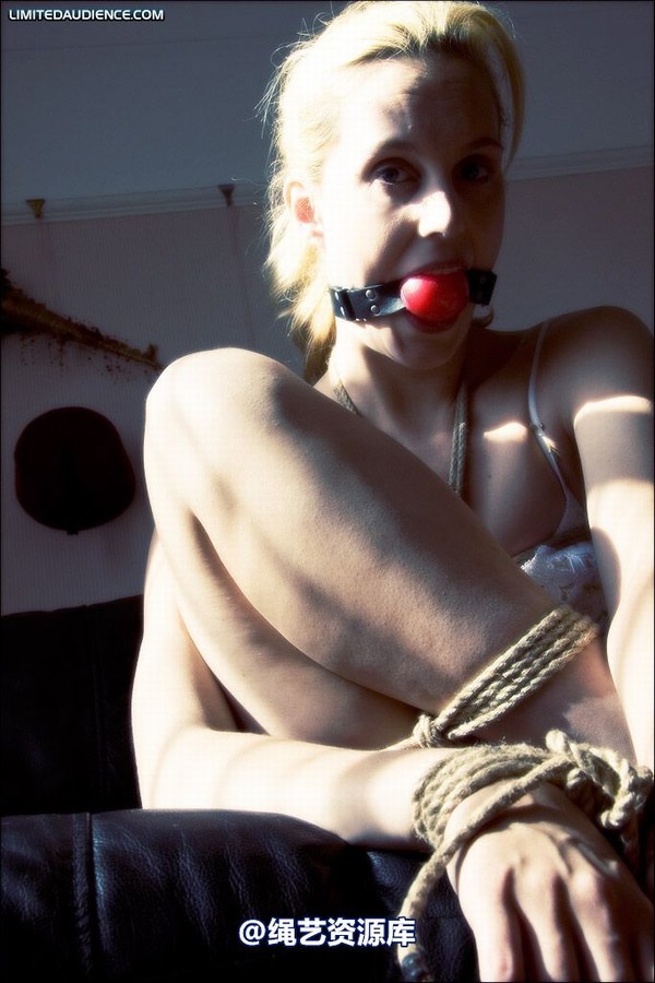 limitedaudience - 2008 ariel self bondage 第 13 张图片
