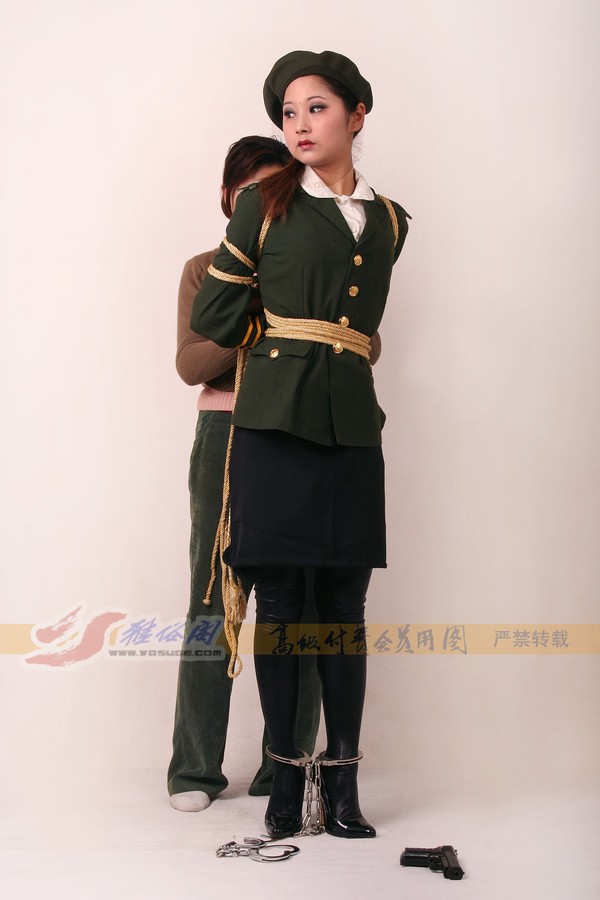 雅俗阁 - 20060422雅思警服(2) 第 53 张图片