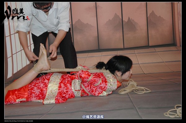 唯美之家 - 08-05-29盈盈汉服-护士装 第 155 张图片