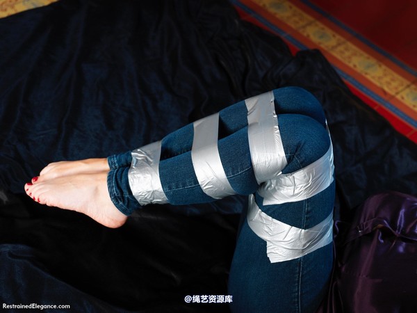 restrainedelegance - Girl Detective Taped Up Tight 第 15 张图片