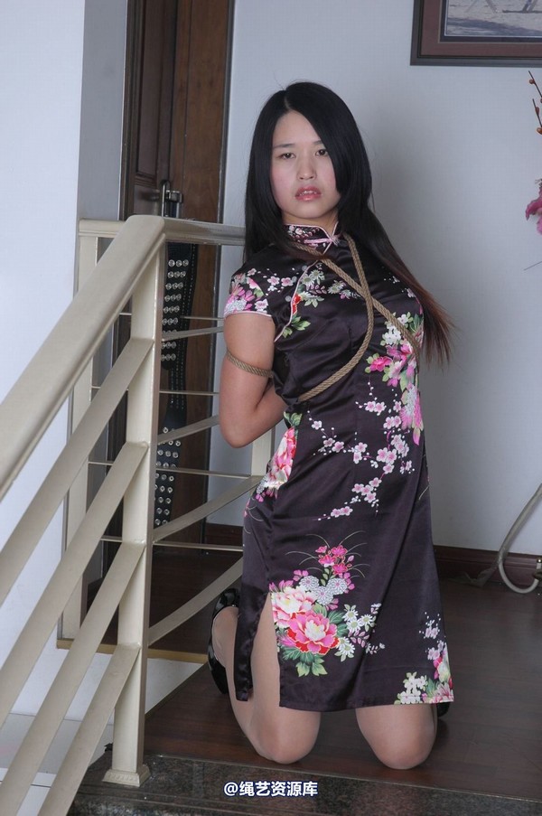 唯美之家 - 新模晓凤黑旗袍 第 74 张图片