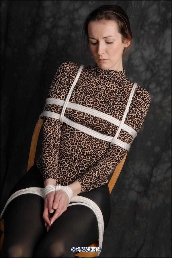 simplytied - Cassie in bodysuit 第 14 张图片