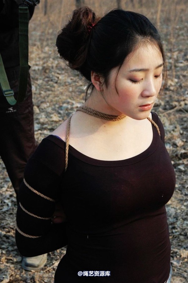 mj影视 - 2013-3-4陈沫踏青 黑丝美女最终的不归路 第 10 张图片
