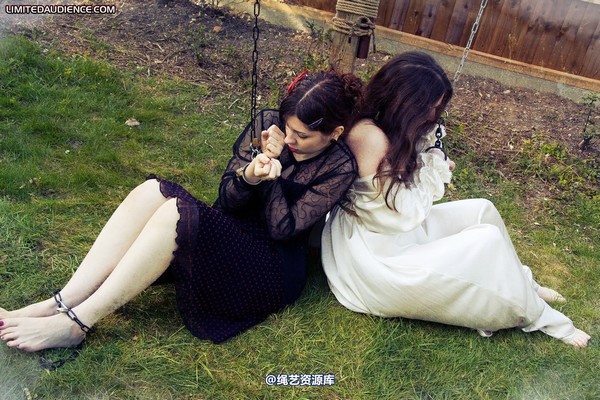 limitedaudience - 2010 catya dominick destruction resting 第 22 张图片