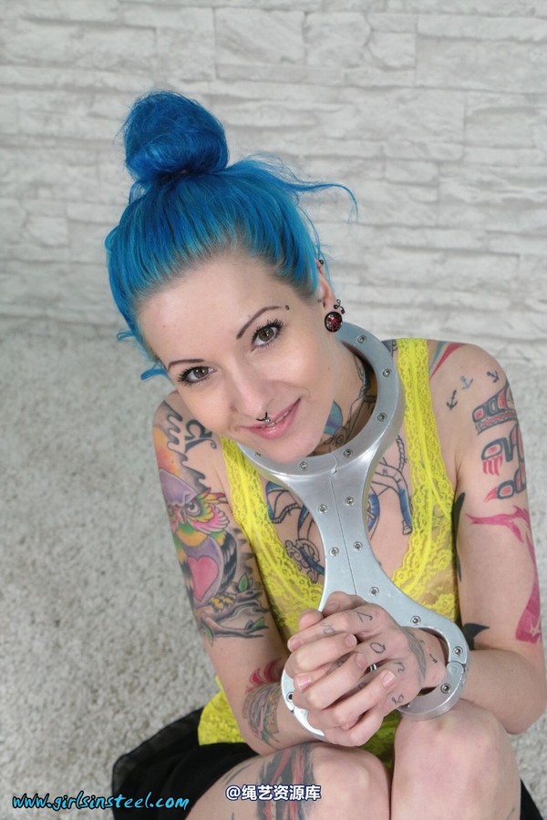 girlsinsteel - Tattoo model very helpless 第 20 张图片