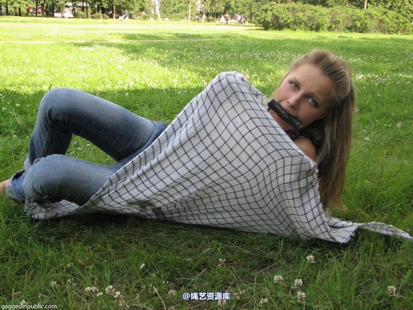 gaggedinpublic - gip023 第 40 张图片