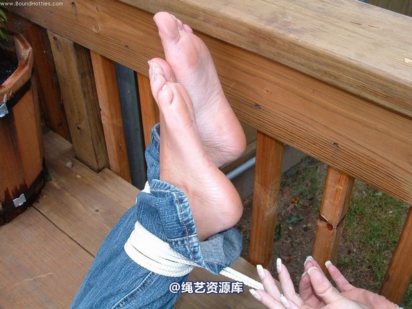 boundhotties - Ariel 2 第 26 张图片