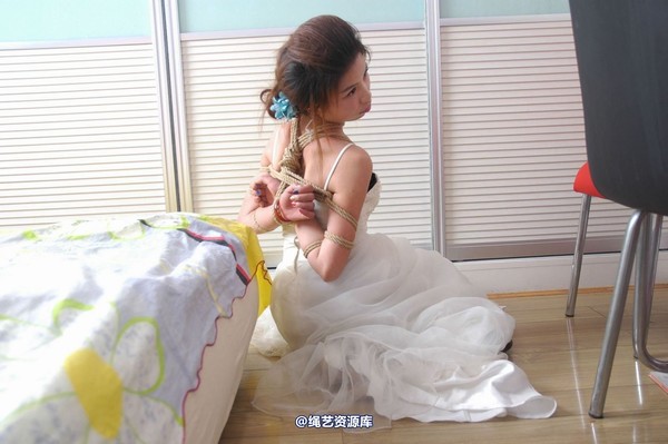 唯美之家 - 丽莎婚纱捆绑2010-7-8 第 67 张图片