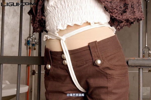 丽柜美束 - 2008-11-07 丝丝 第 24 张图片