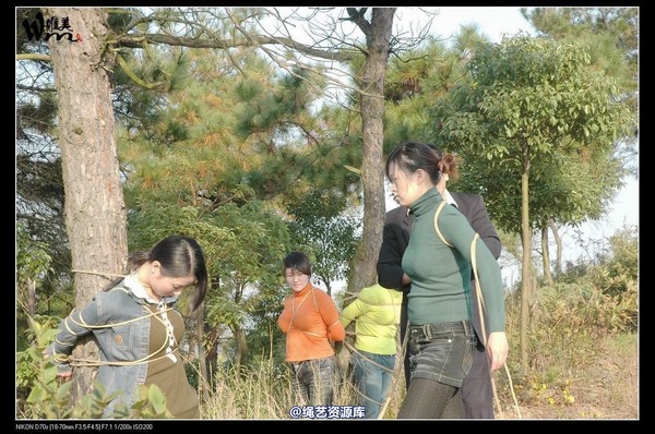 唯美之家 - 2008-11-13外拍(集体) 第 8 张图片